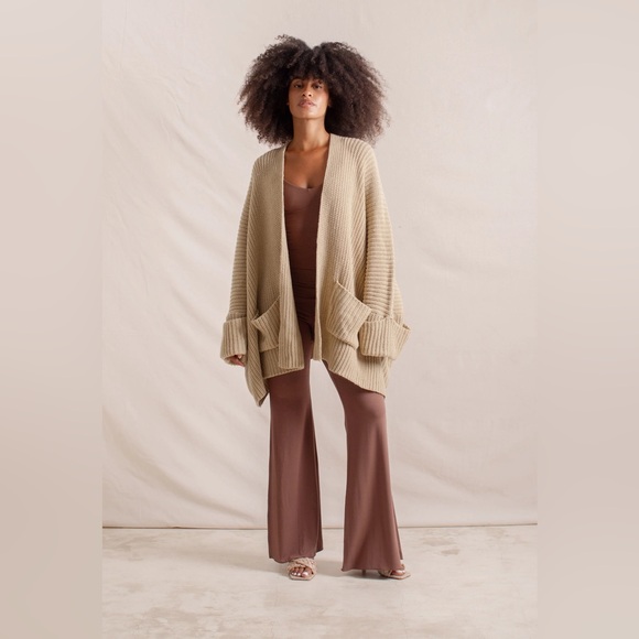 Indigo Luna - Tuula Poncho Almond - Picture 9 of 9